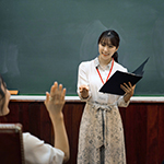 Universal practices of effective teaching: Formative assessments, examples and feedback