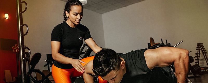 The 2 types of coach behaviour and how they impact athletes